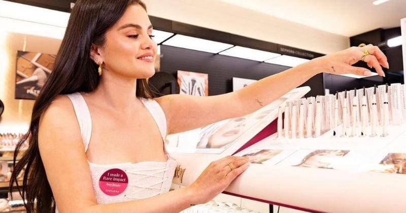 Instagram.com/rarebeauty